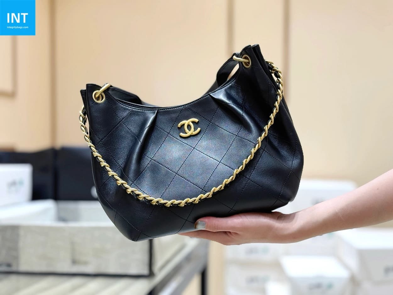 Ch**el Maxi Hobo Bag AS5970