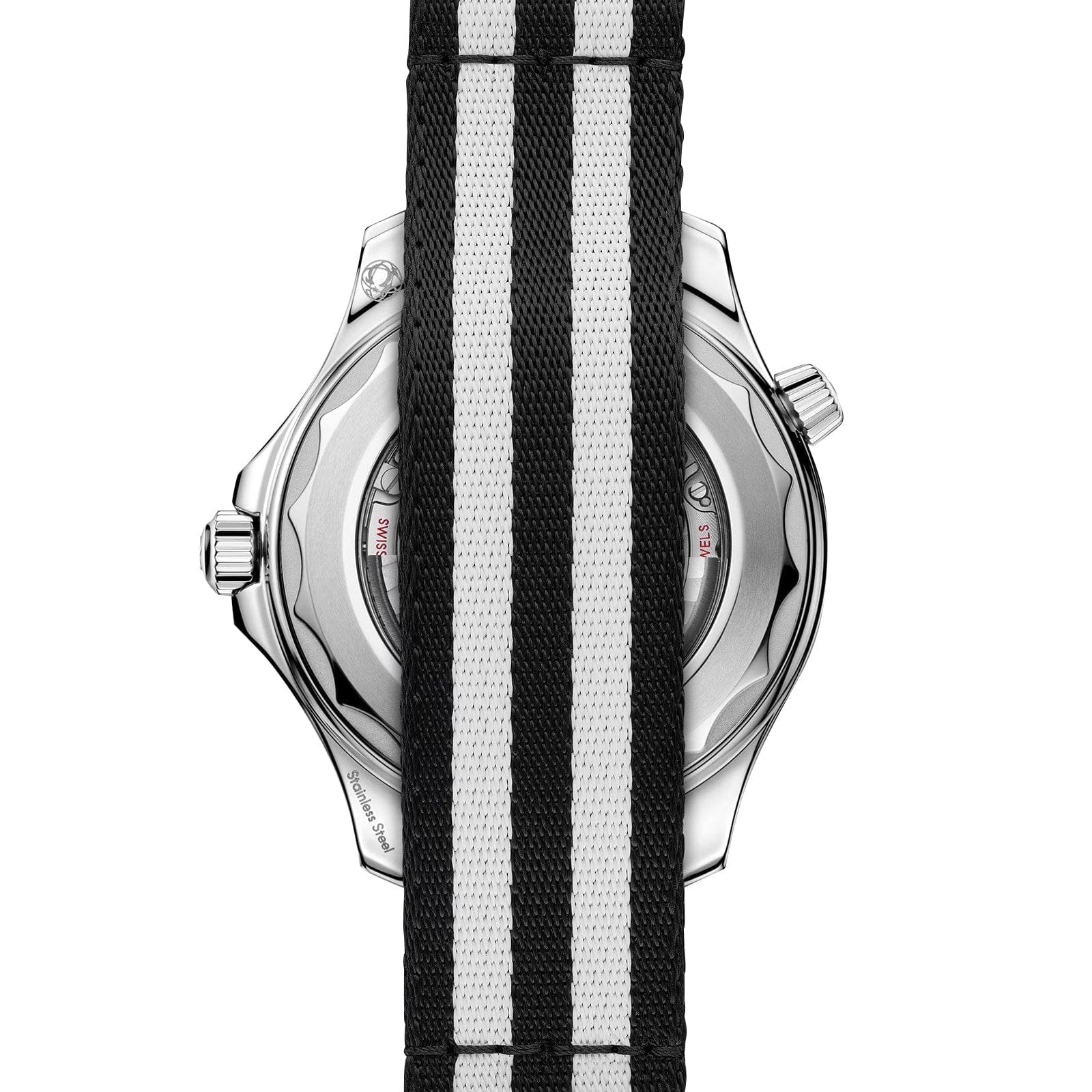 0me*ga Seamaster Diver 300M