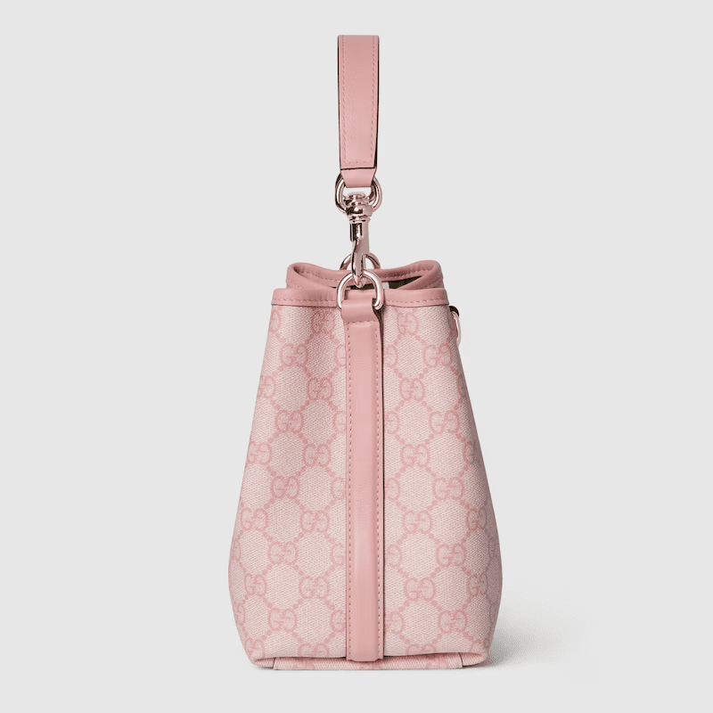 Gvc*1 EMBLEM SMALL BUCKET BAG