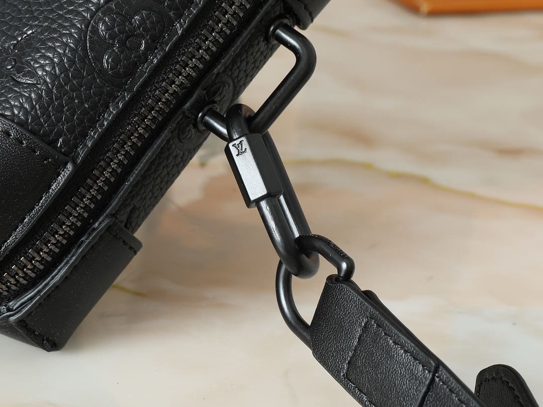 L0vis Vvtt0n M80224 Soft Trunk Wallet