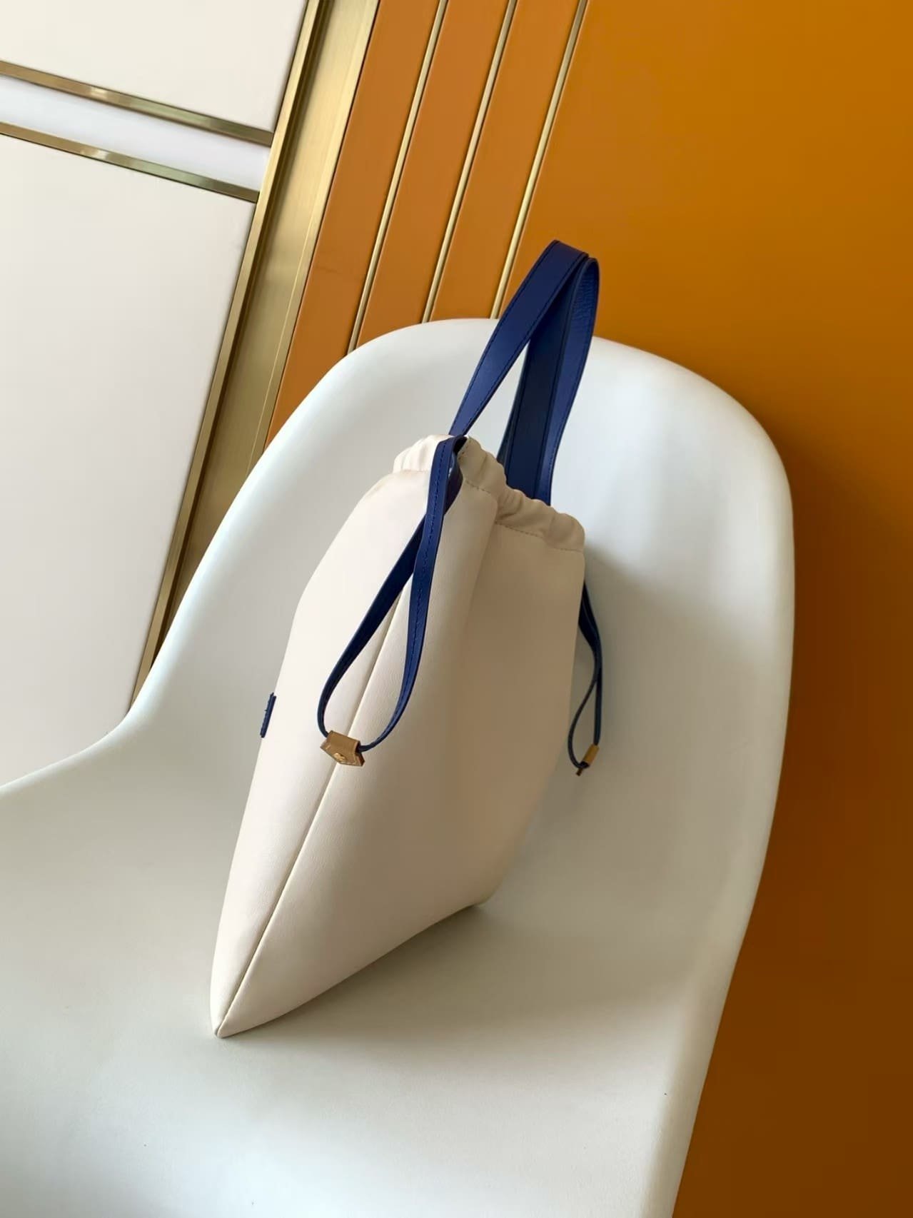 L0vis Vvtt0n M15235 Dust Bag Tote