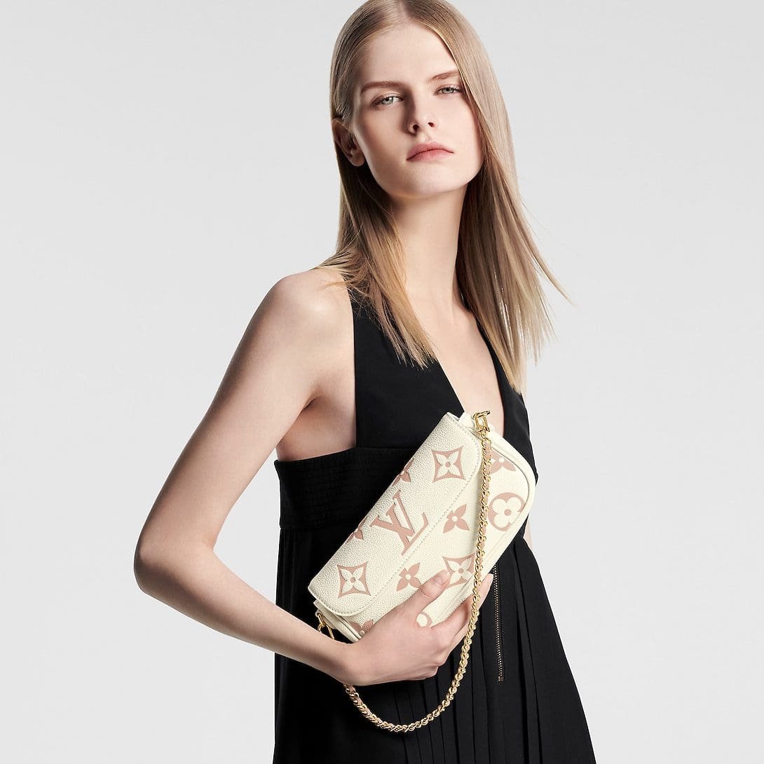 L0vis Vvtt0n M83026 WALLET ON CHAIN IVY Handbags