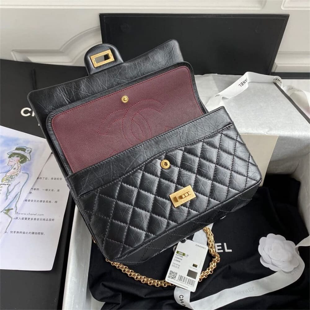 Ch**el 2.55 HANDBAG A37586