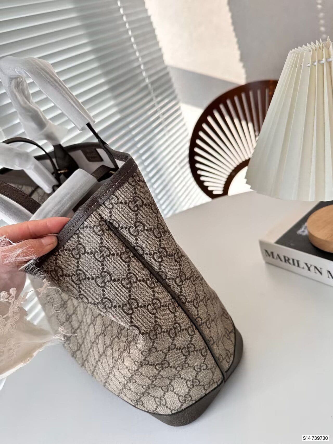 Gvc*1 OPHIDIA MEDIUM TOTE BAG