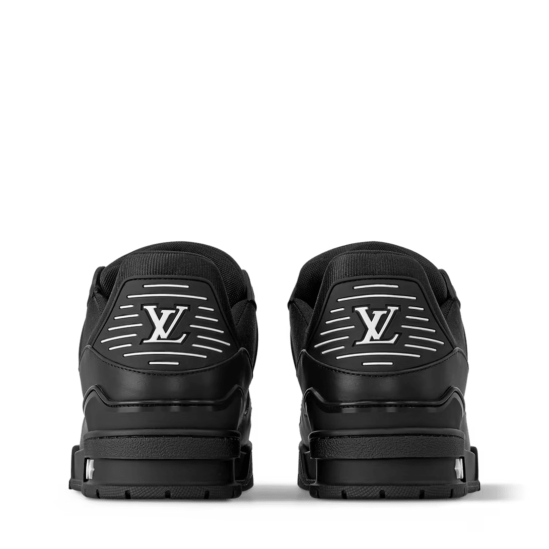 L0vis Vvtt0n 1AARF0 LV Trainer Sneaker