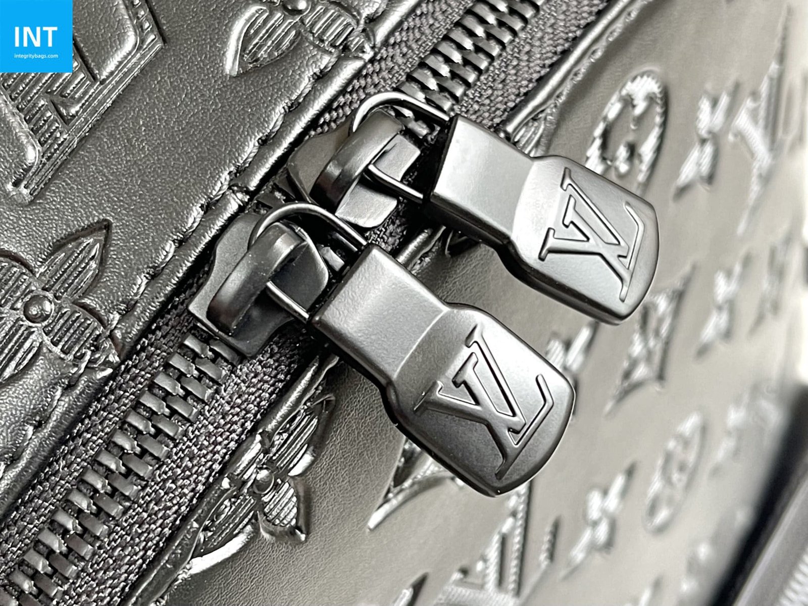 L0vis Vvtt0n Michael Damier Backpack