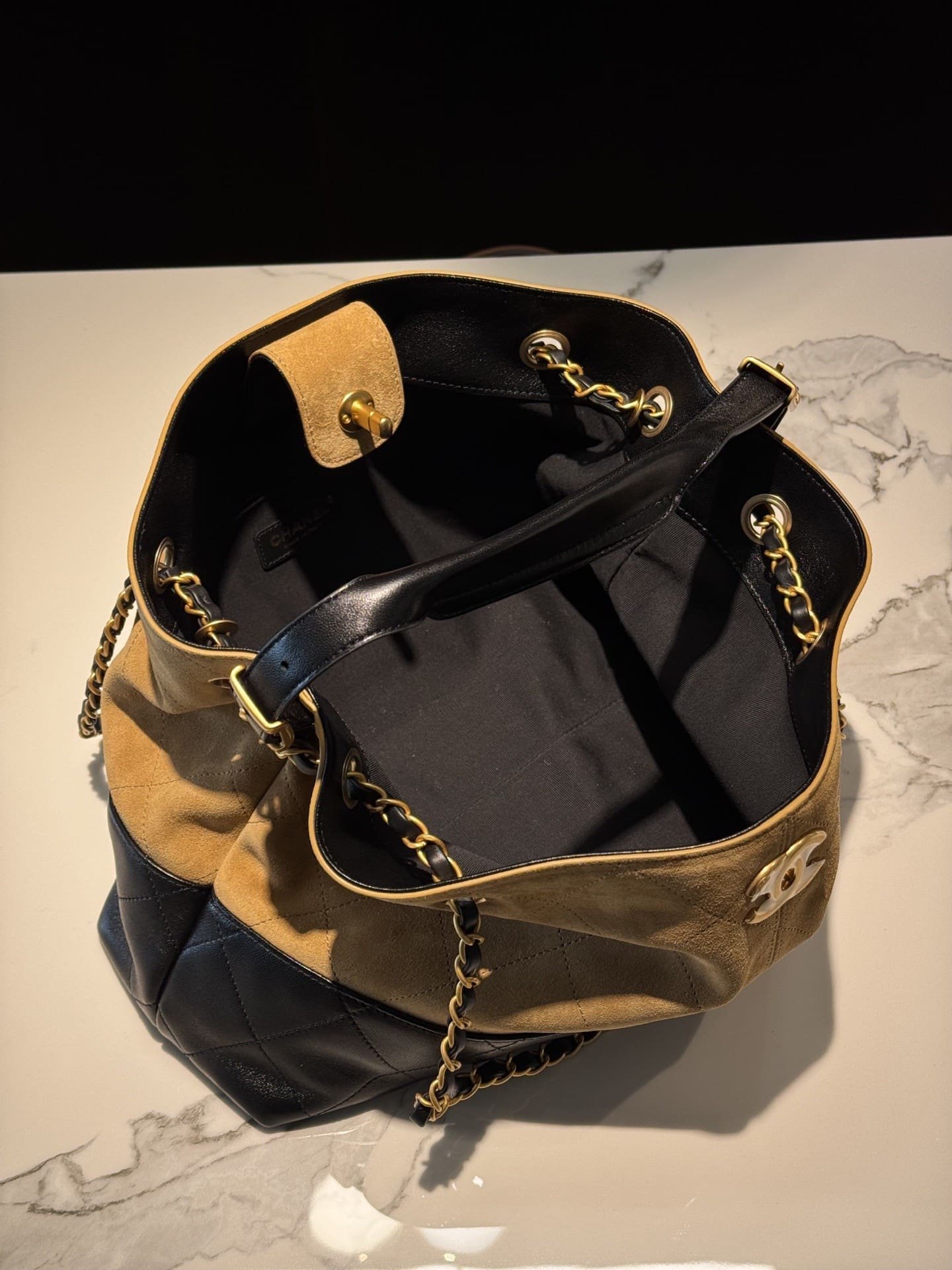 Ch**el 25 Shopping Bag