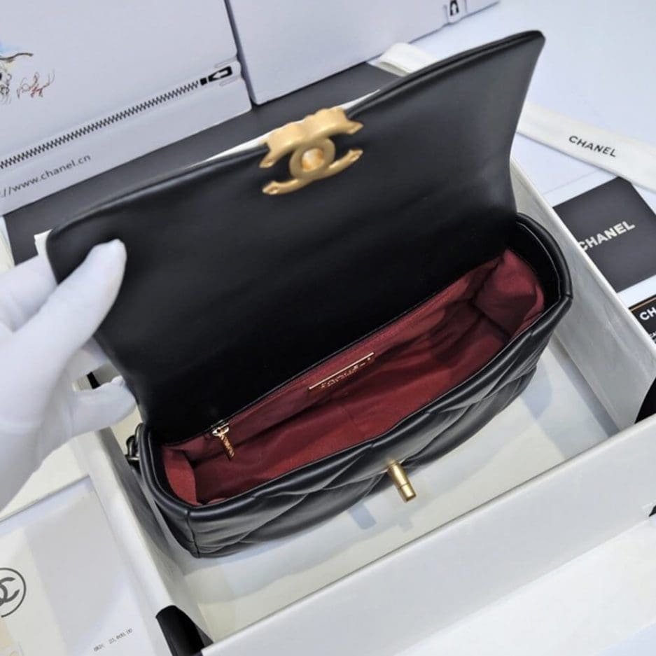 Ch**el 19 HANDBAG AS1160