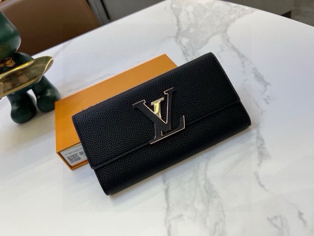 L0vis Vvtt0n M61248 Capucines Wallet