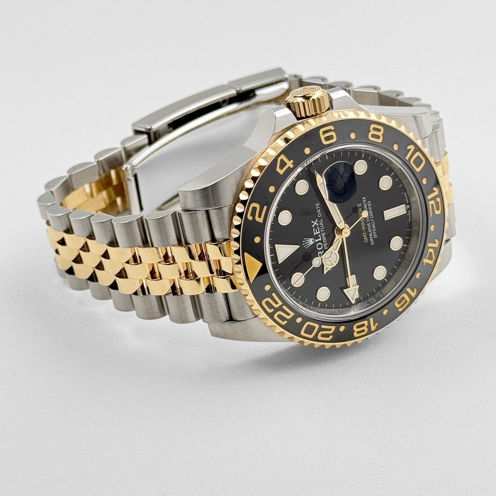 R01ex GMT-Master II 126713GRNR Stainless Steel Yellow Gold Black Dial Jubilee (2025)