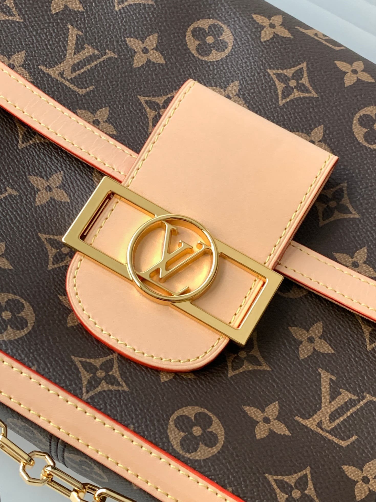L0vis Vvtt0n M47149 Dauphine Soft GM