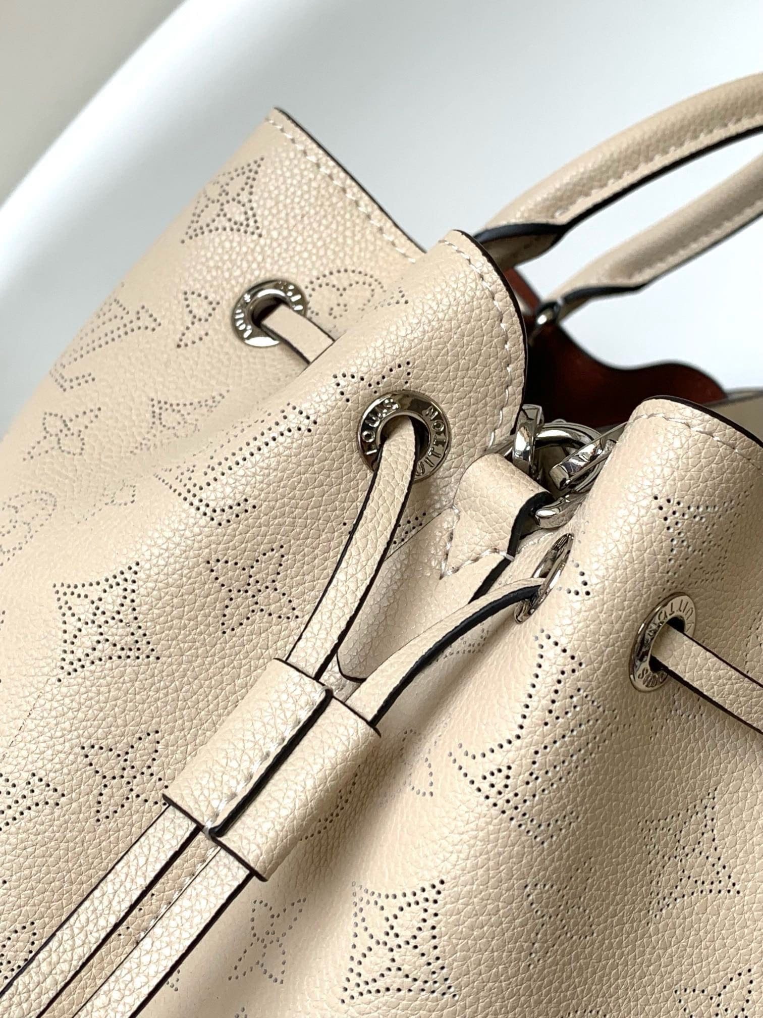L0vis Vvtt0n M59203 Bella Tote