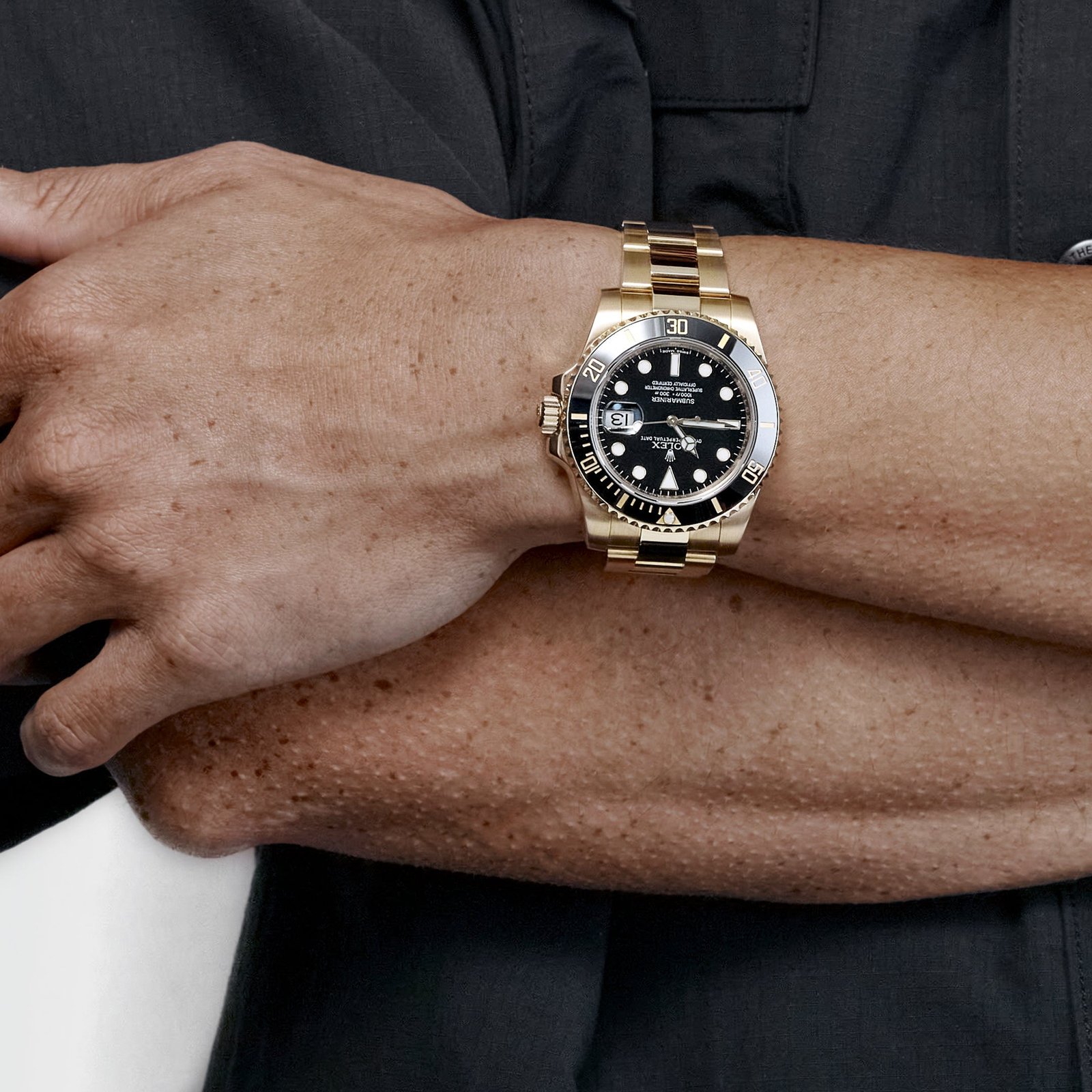 R01ex Submariner Date 116618LN Yellow Gold Black Dial (2015)