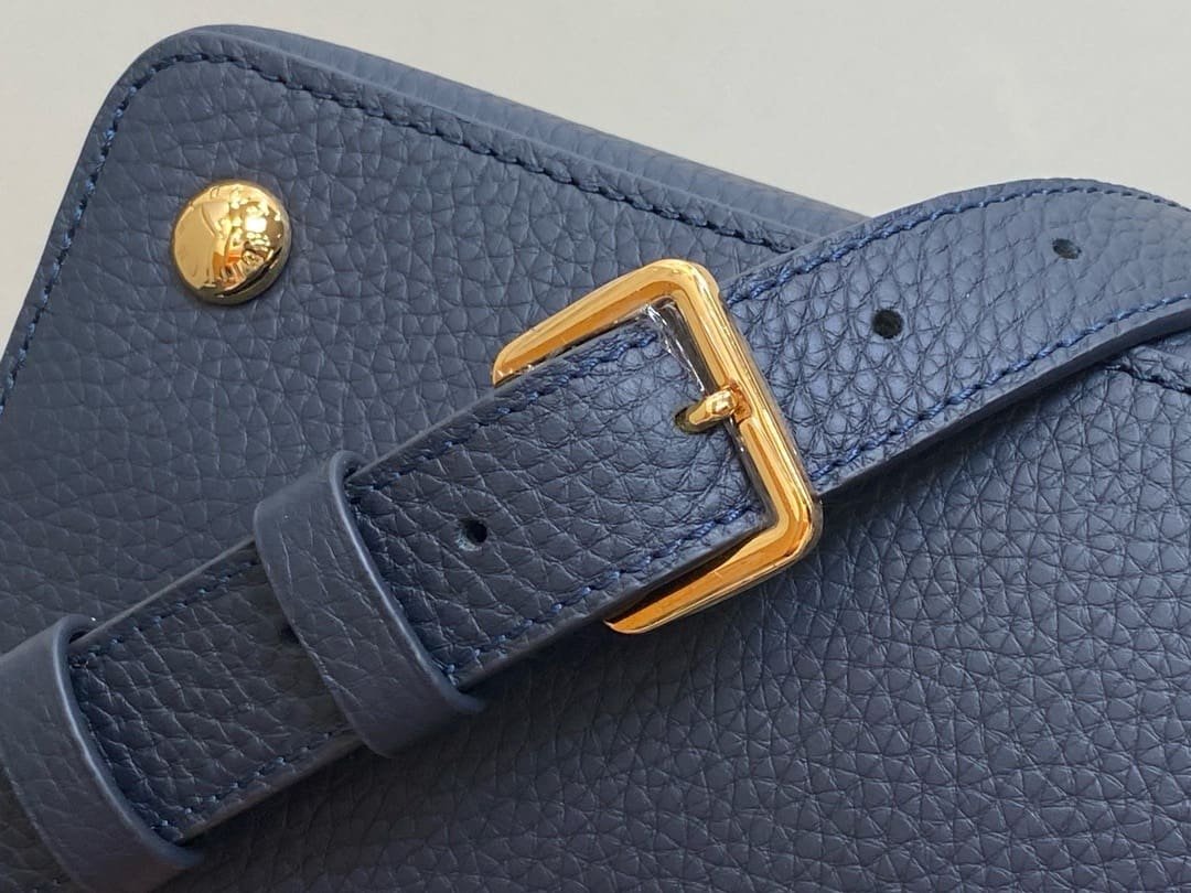 L0vis Vvtt0n M25211 CAPUCINES BB BAG