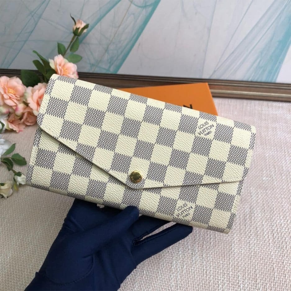 L0vis Vvtt0n Sarah Wallet M63208