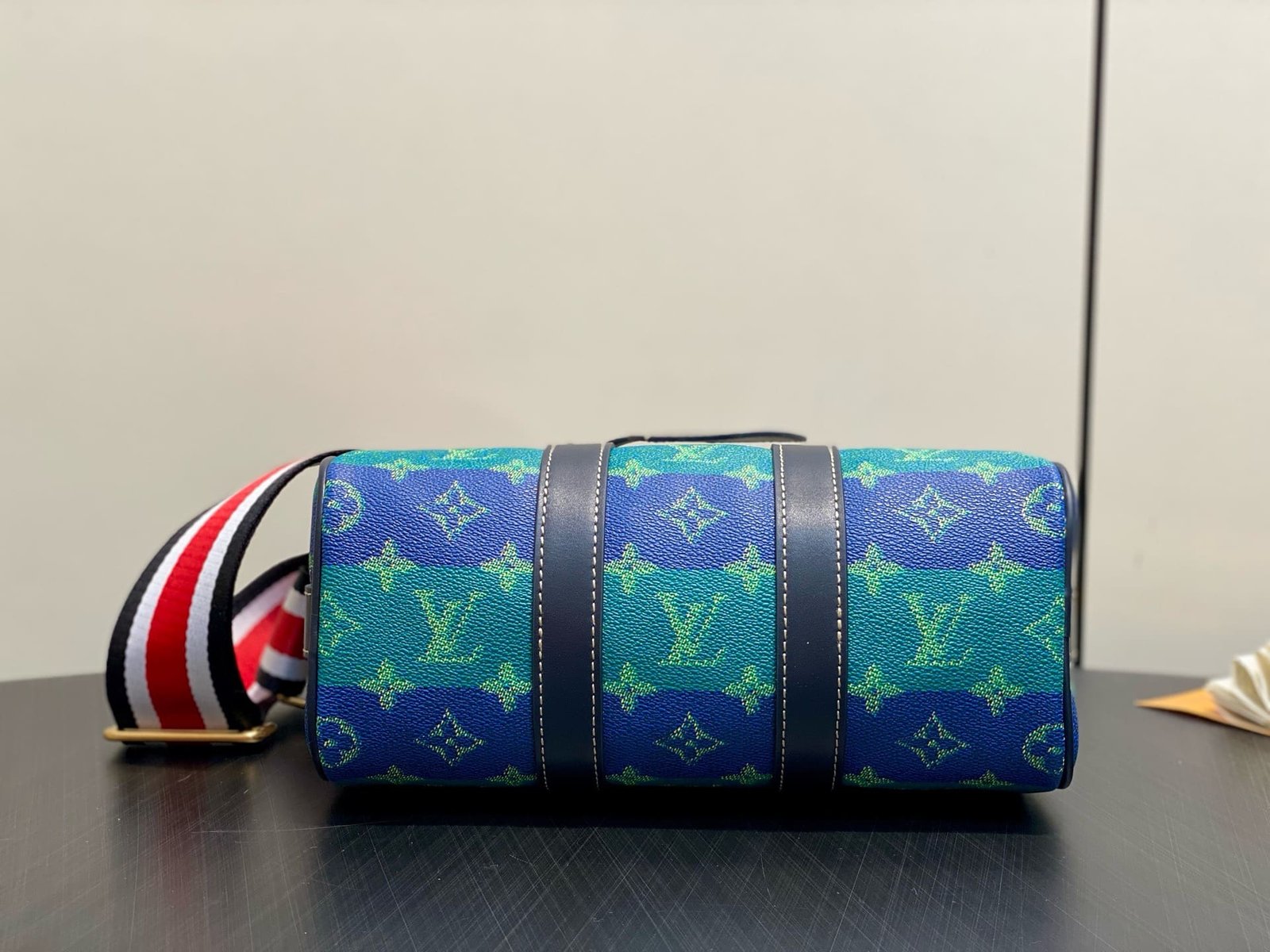 L0vis Vvtt0n M25786 Keepall Bandoulière 25