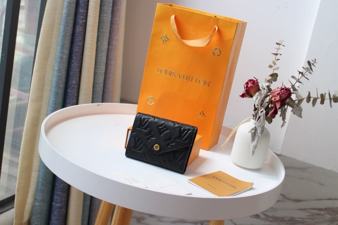 L0vis Vvtt0n M64060 Victorine Wallet