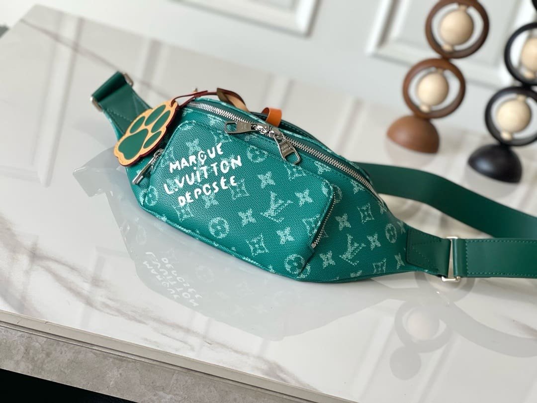 L0vis Vvtt0n M12867 Rush Bumbag