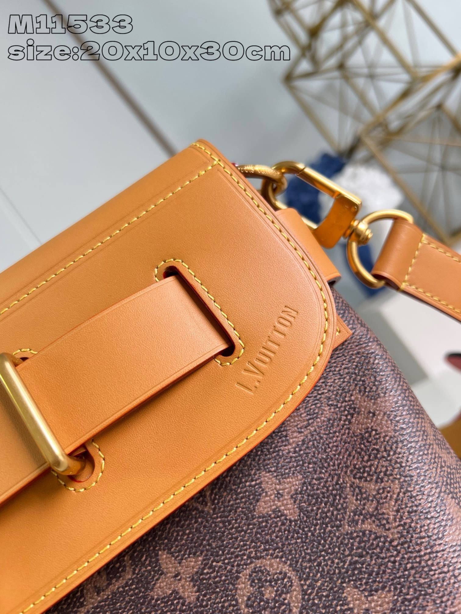 L0vis Vvtt0n M11533 Steamer Crossbody