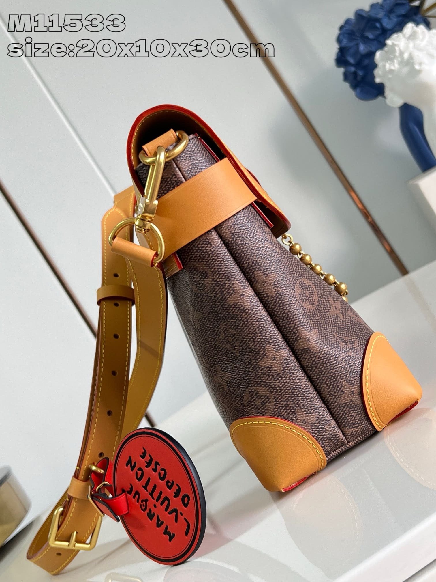 L0vis Vvtt0n M11533 Steamer Crossbody