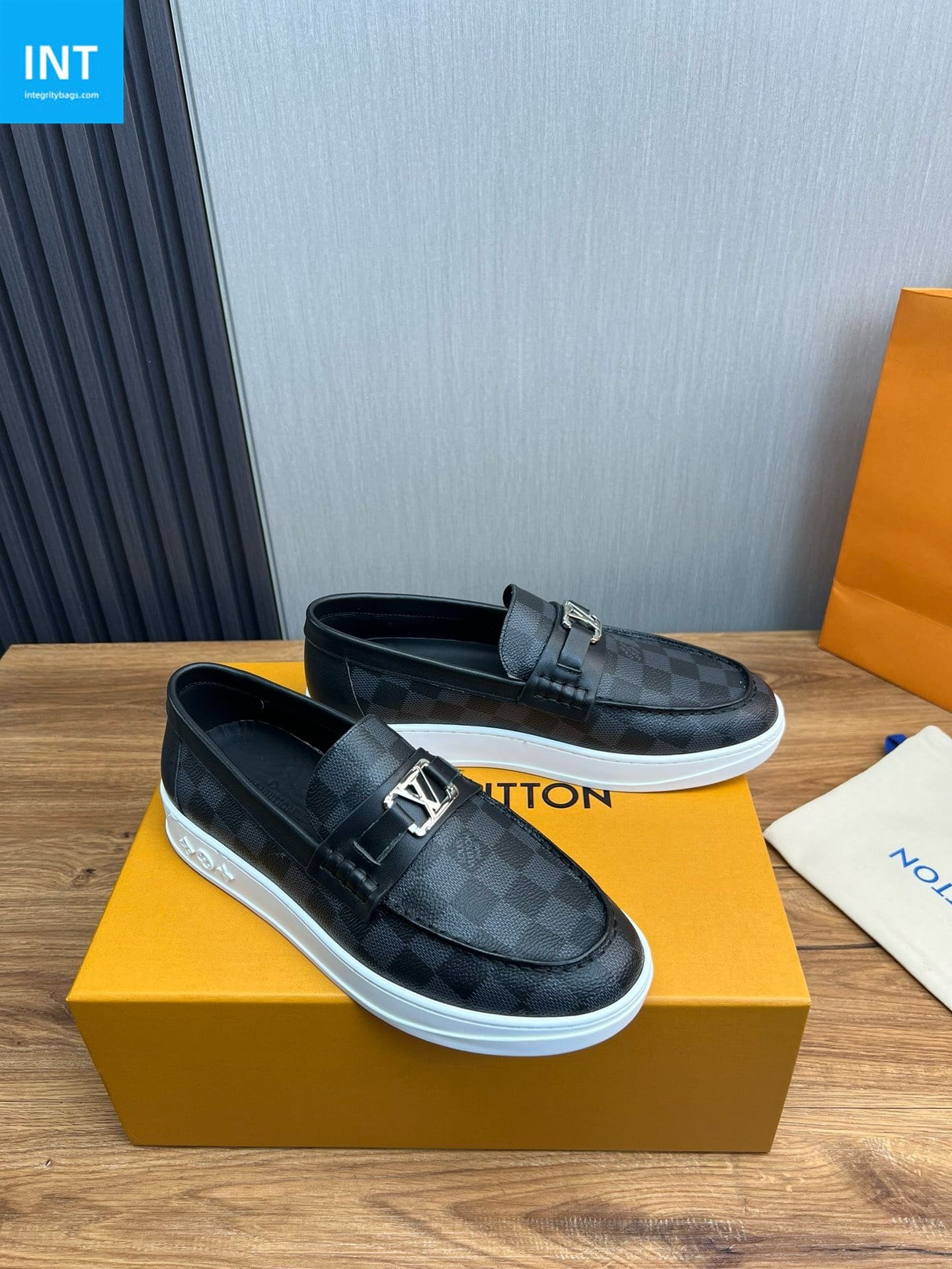 L0vis Vvtt0n Shoes | Mastercraft Quality