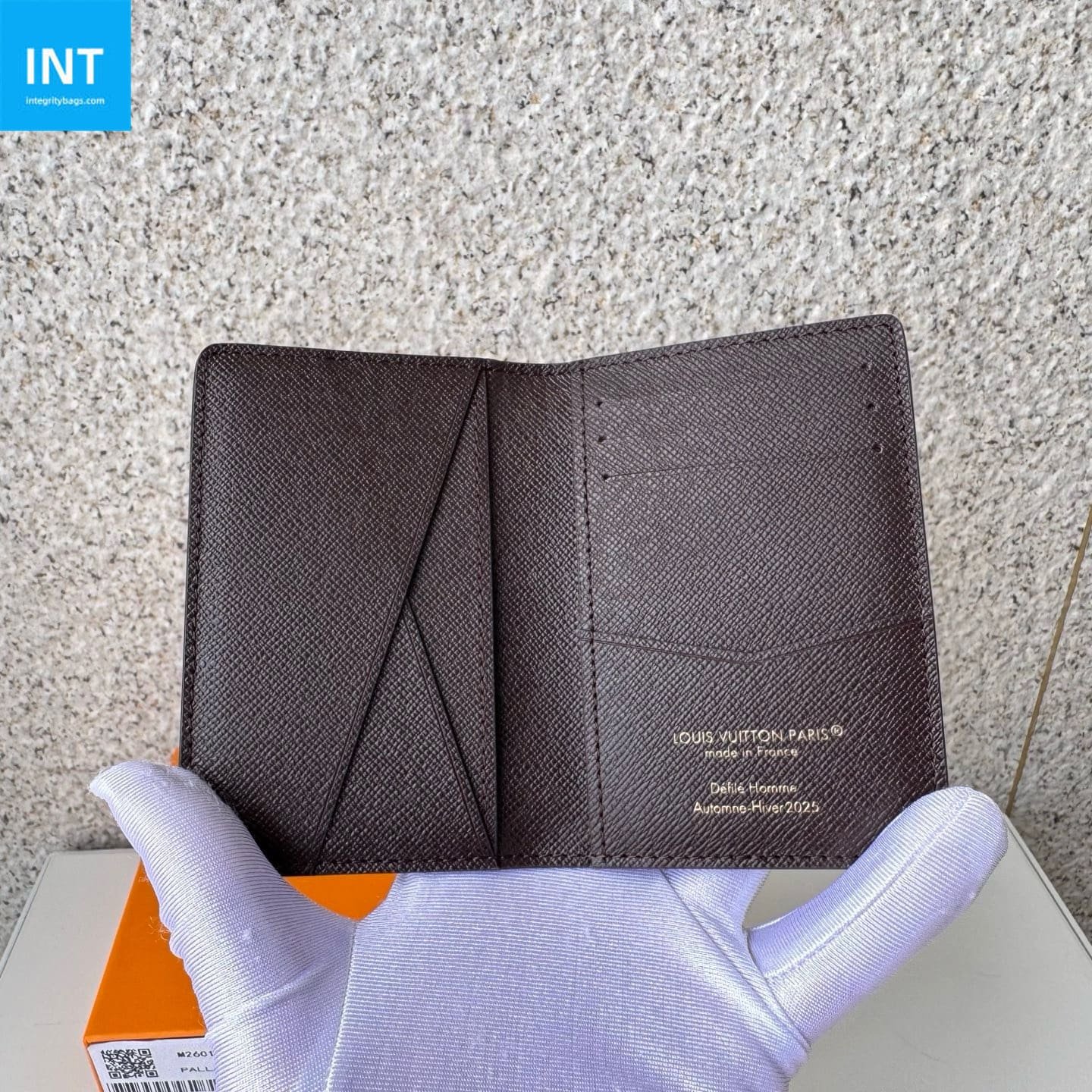 L0vis Vvtt0n M26010 Pocket Organizer