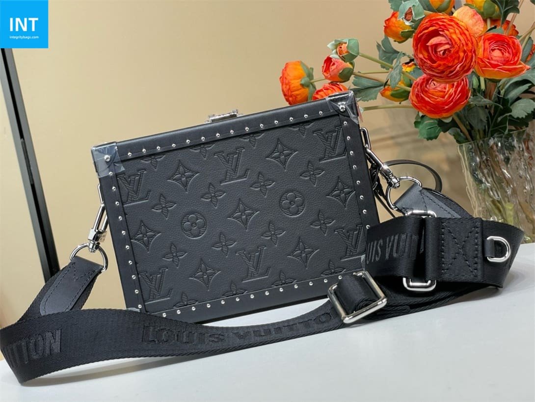 L0vis Vvtt0n M12876 CLUTCH BOX Portable Hard Case