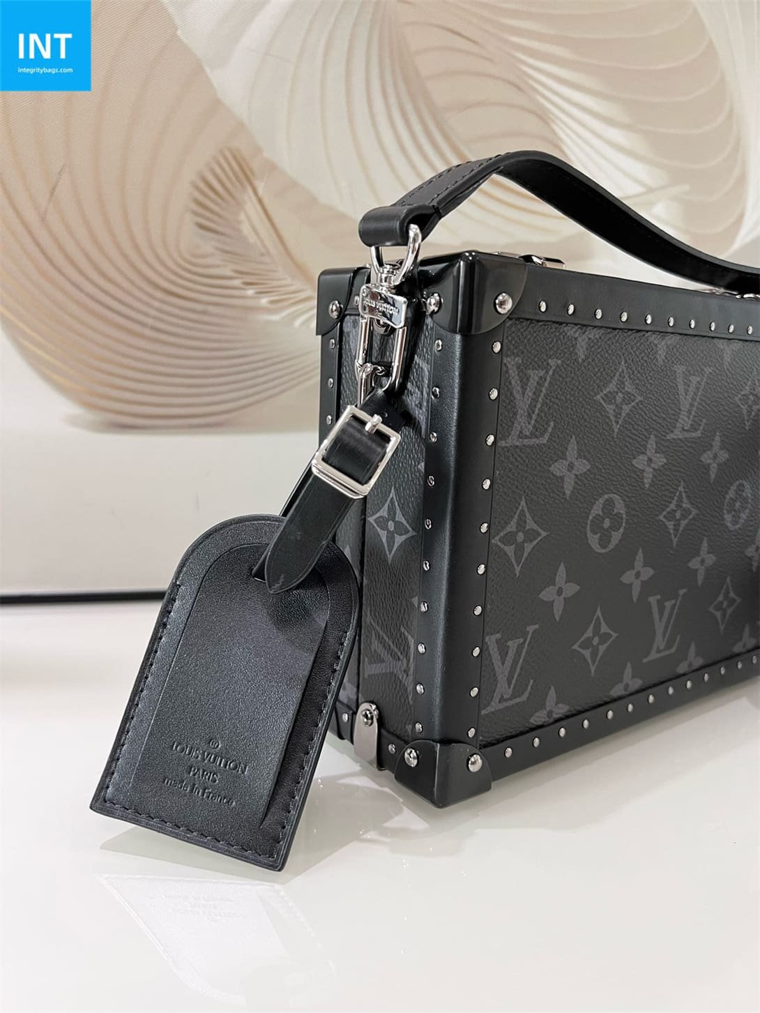 L0vis Vvtt0n M20251 CLUTCH BOX Portable Hard Case