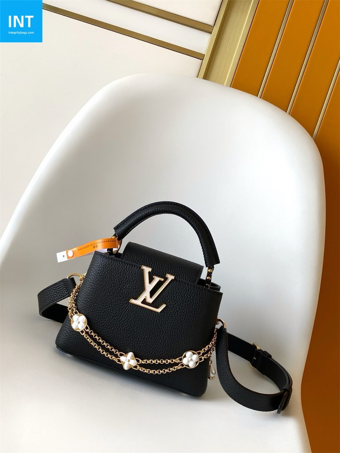 L0vis Vvtt0n M25903 Capucines Mini