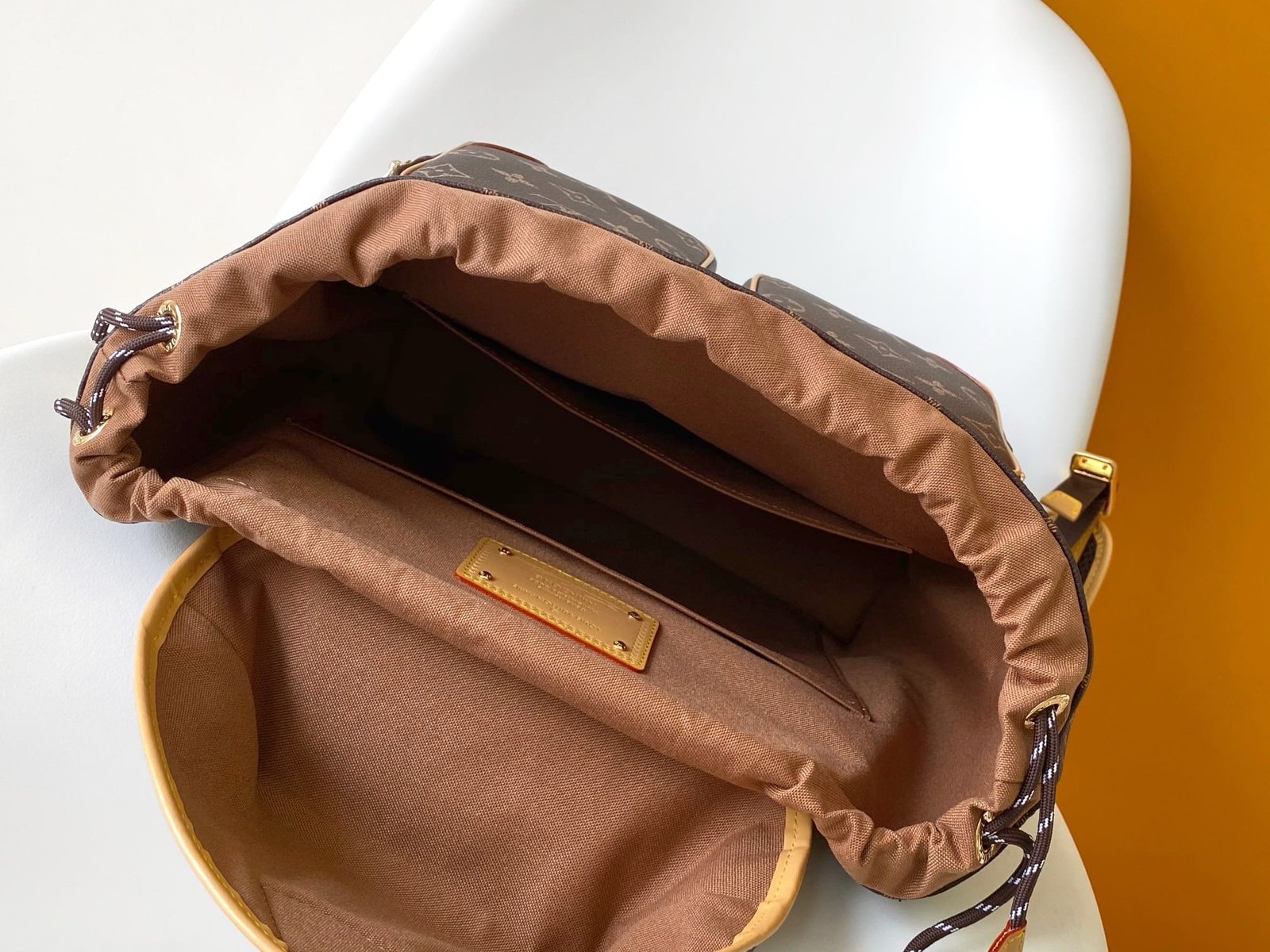 L0vis Vvtt0n M14198 Montsouris Cargo Backpack