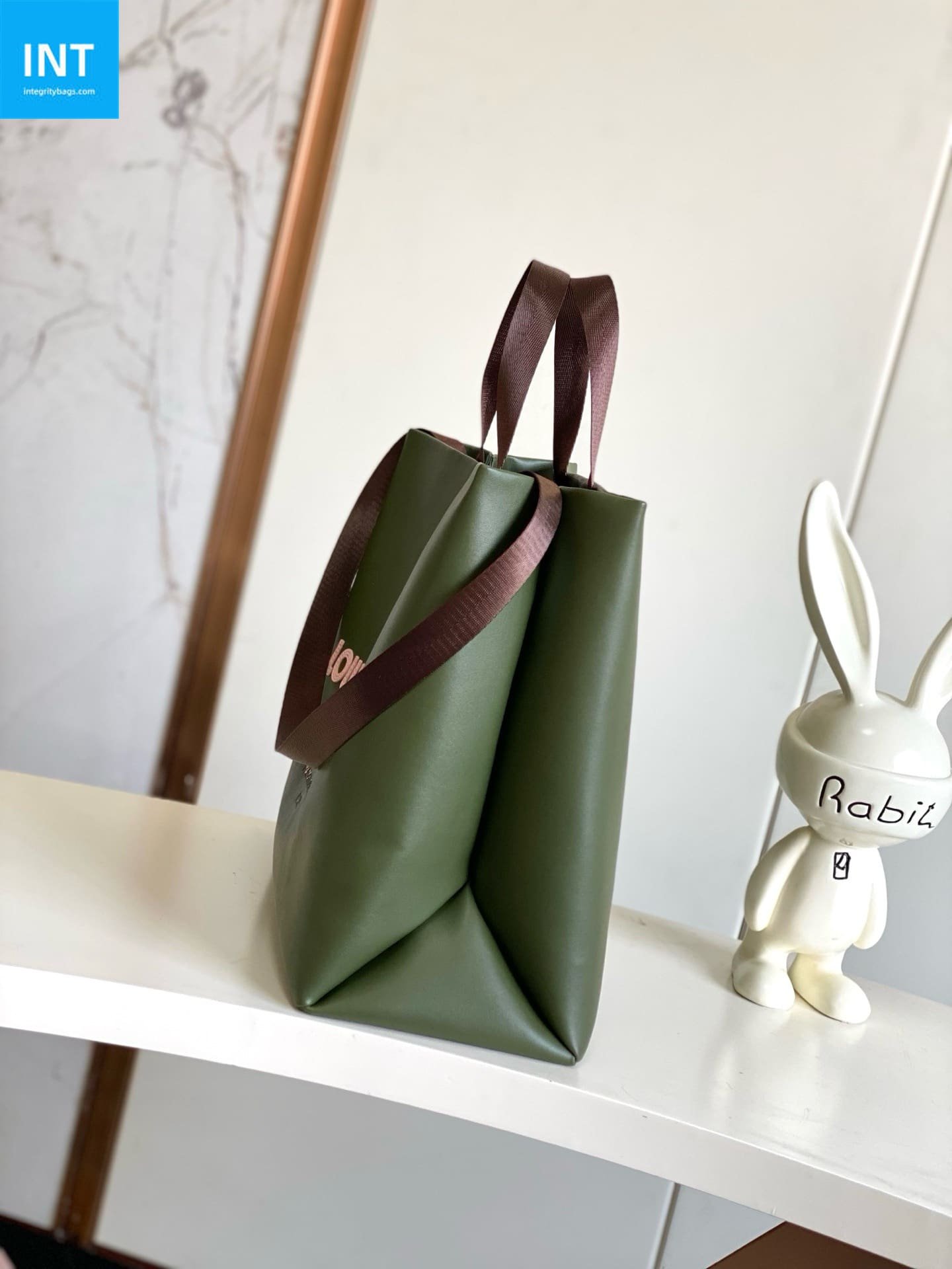 L0vis Vvtt0n M26082 Shopper Tote MM