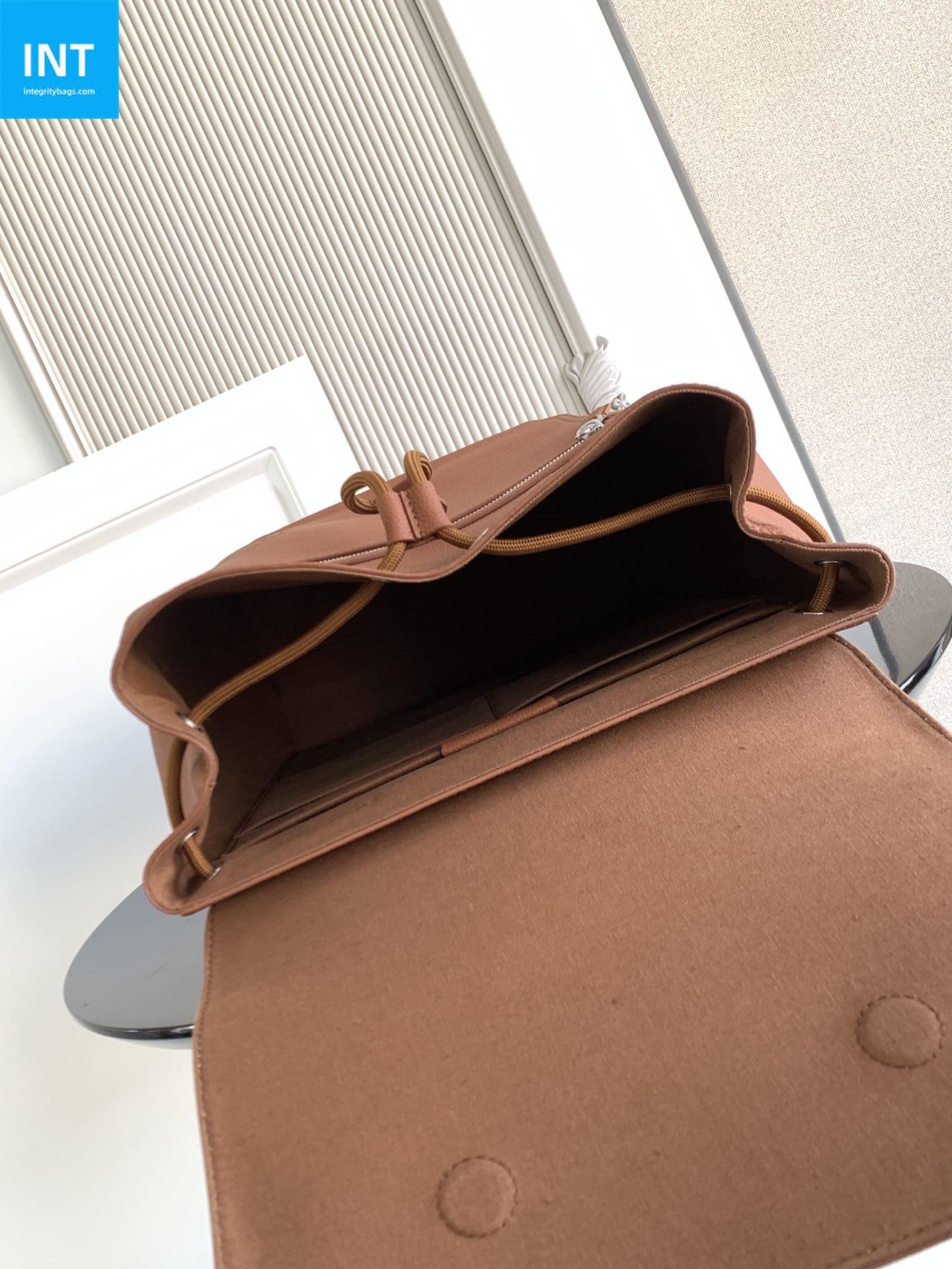 L0vis Vvtt0n M26023 Fastline Backpack