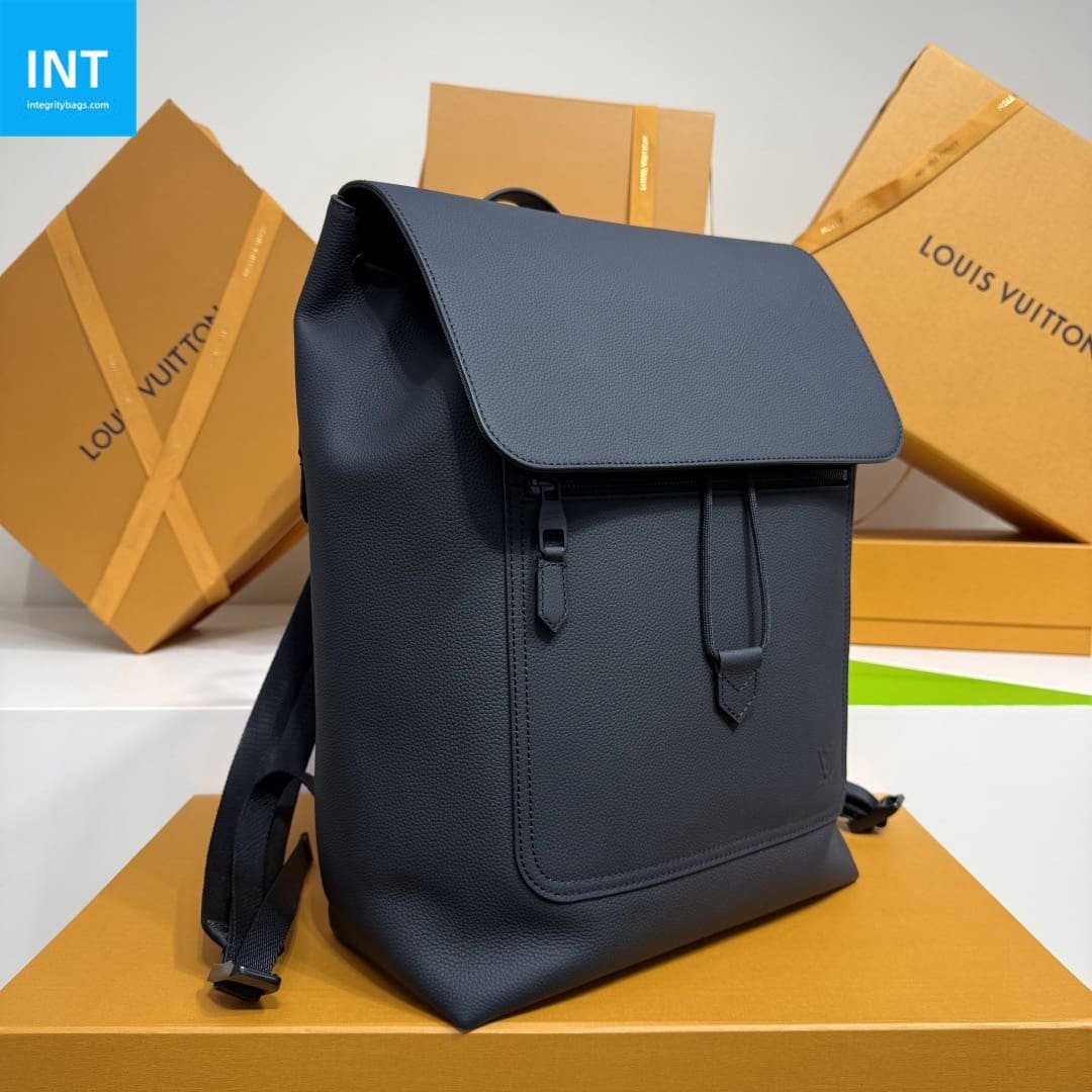 L0vis Vvtt0n M15262 Fastline Backpack
