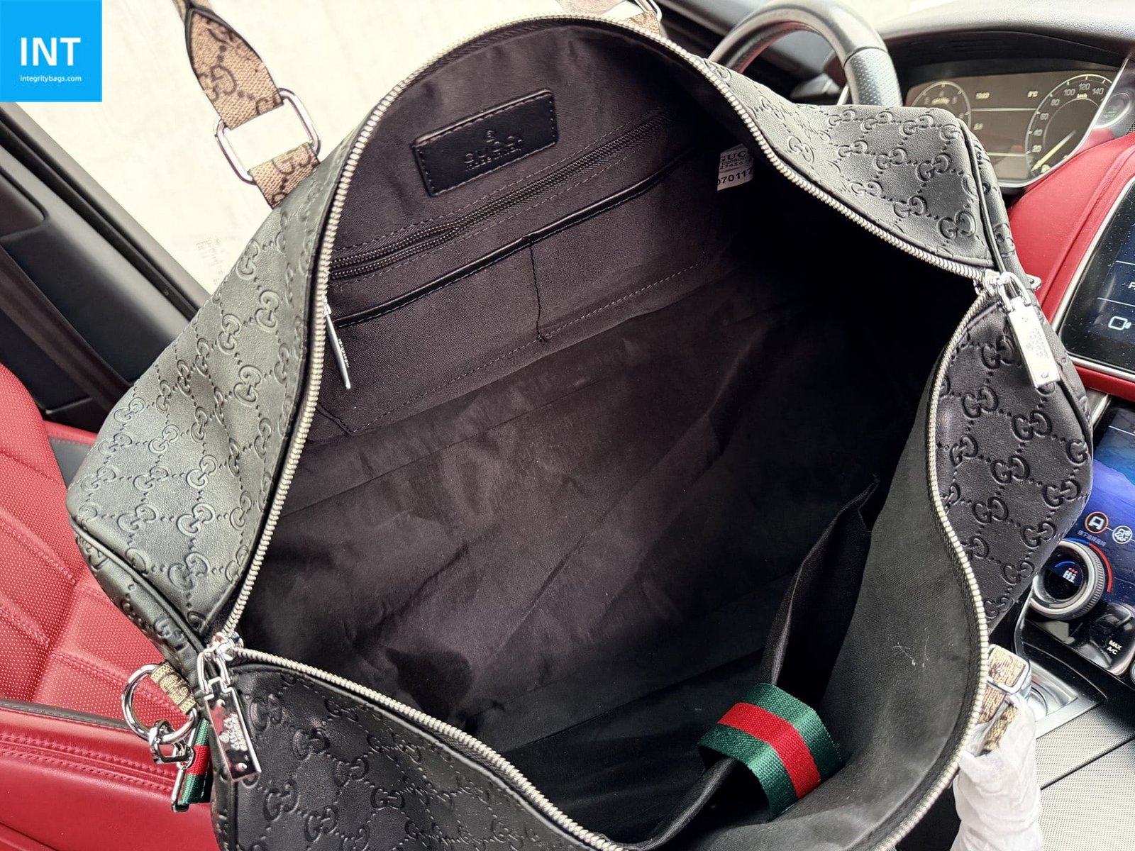 Gvc*1 LARGE DUFFLE BAG