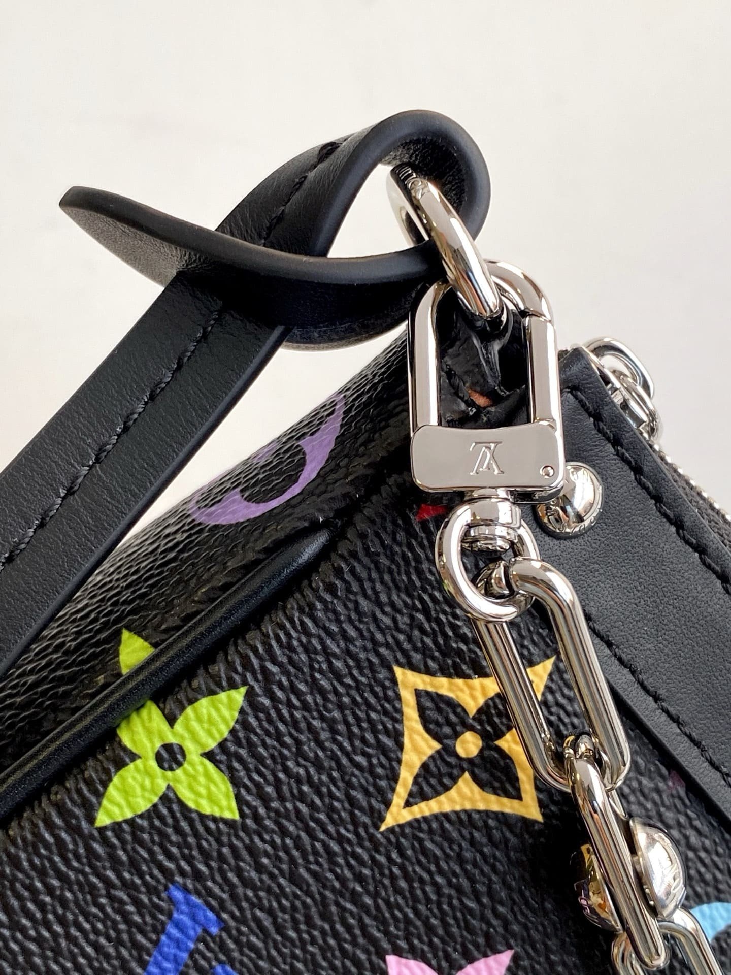 L0vis Vvtt0n M13663 LV x TM Pochette Accessoires