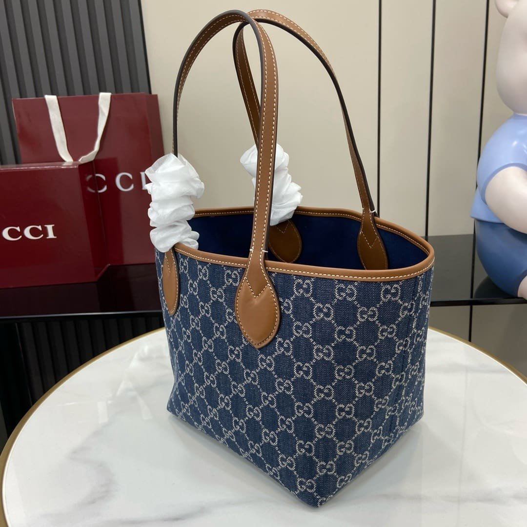 Gvc*1 TOTISSIMA SMALL TOTE BAG