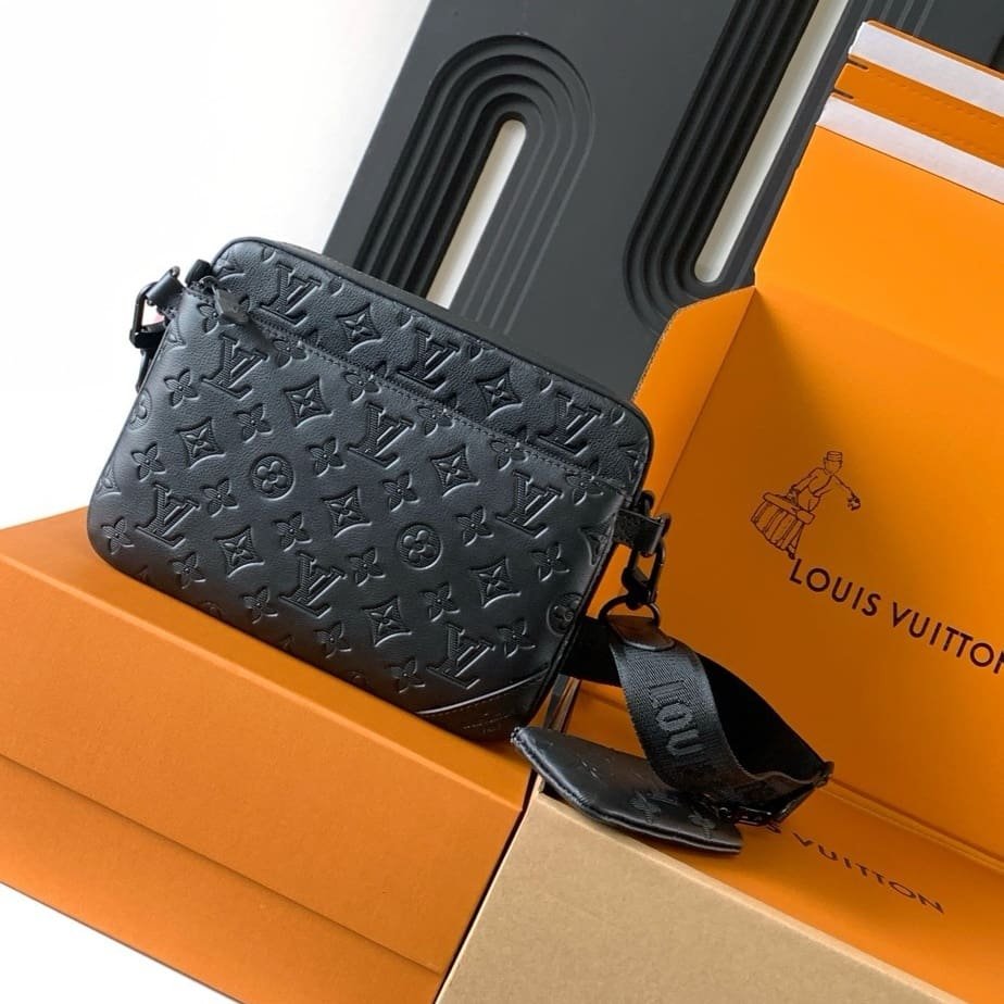 L0vis Vvtt0n M46602 Trio Messenger