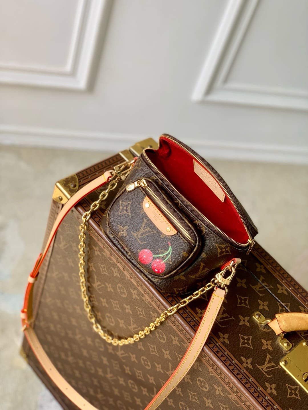L0vis Vvtt0n M13449 LV x TM Mini Bumbag