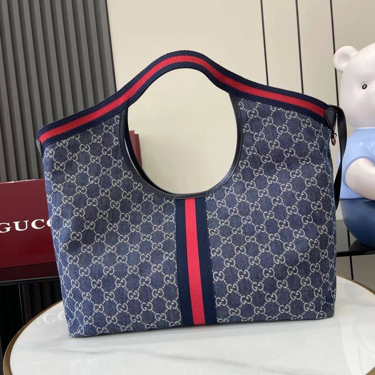 Gvc*1 GIGLIO LARGE TOTE BAG