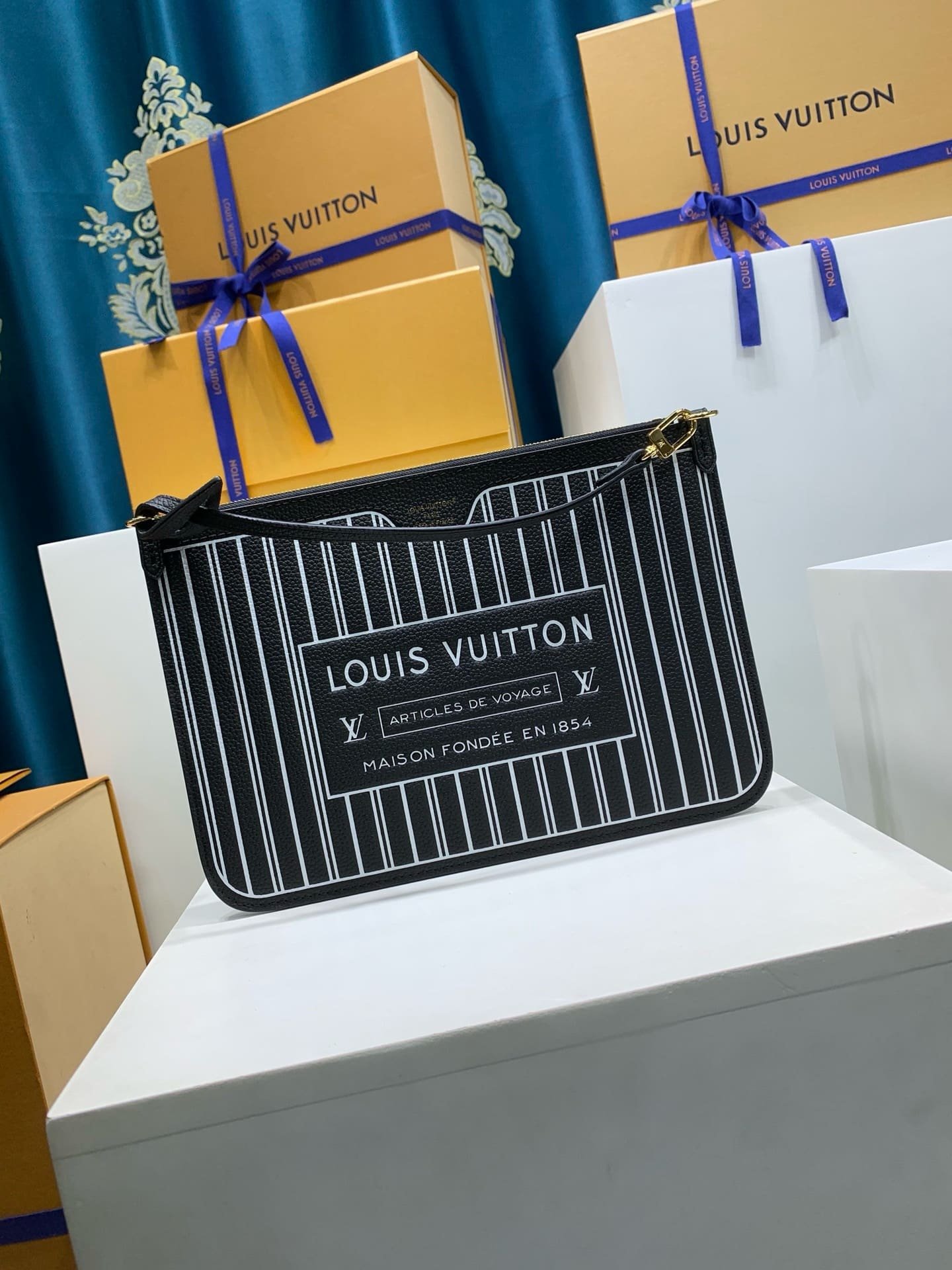 L0vis Vvtt0n M11946 Neverfull Inside Out MM