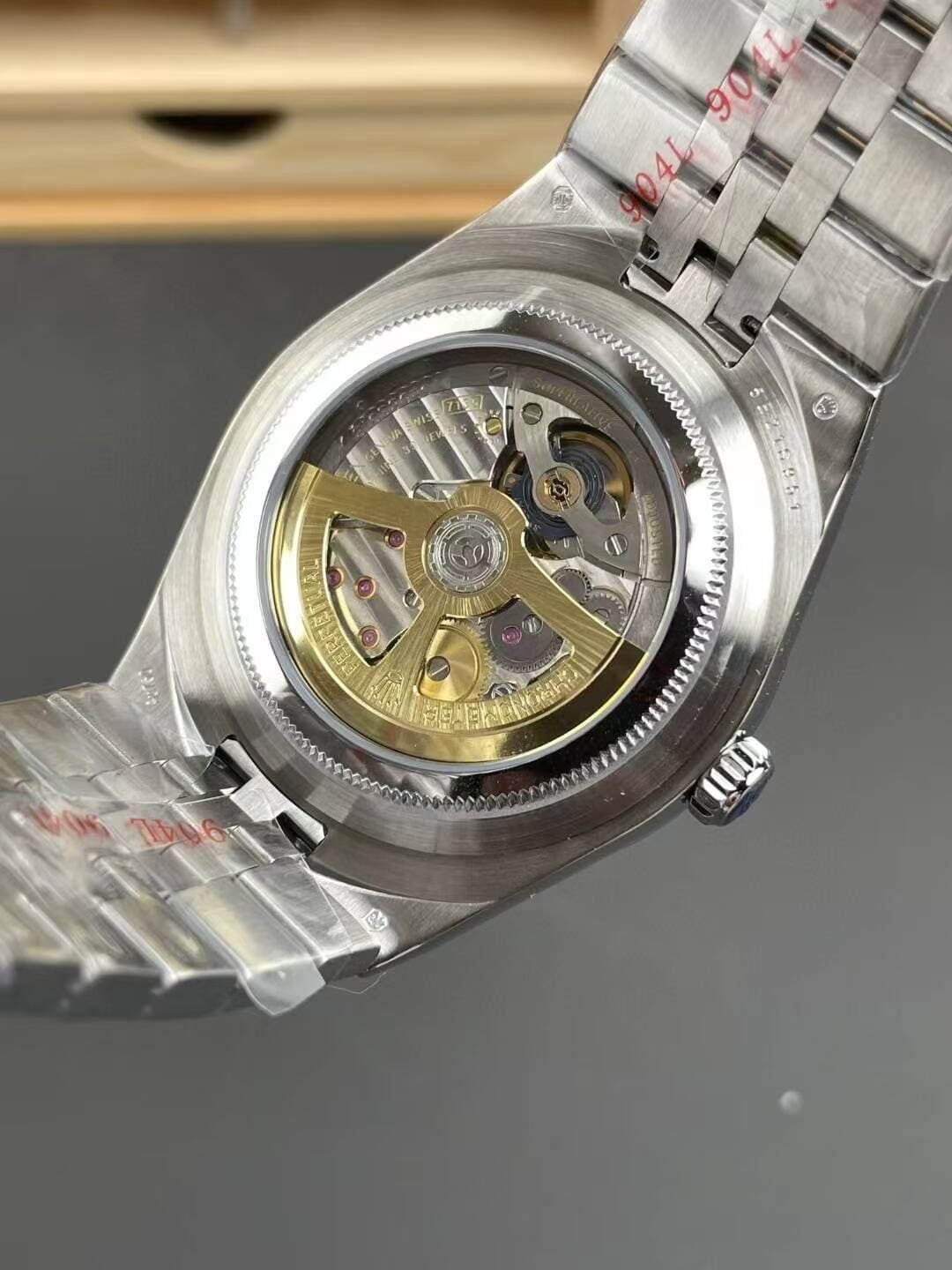R01ex Land-Dweller 127336 Platinum Ice Blue Dial 36MM