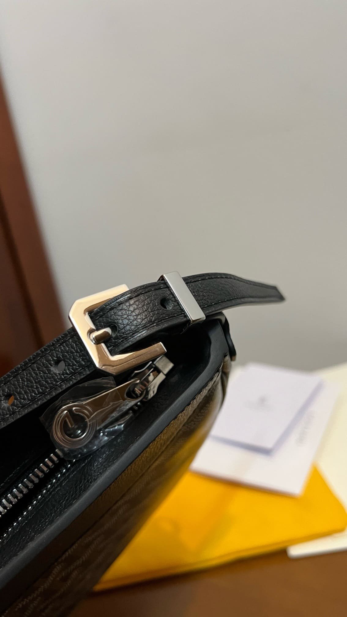 G09ard Hirondelle bag