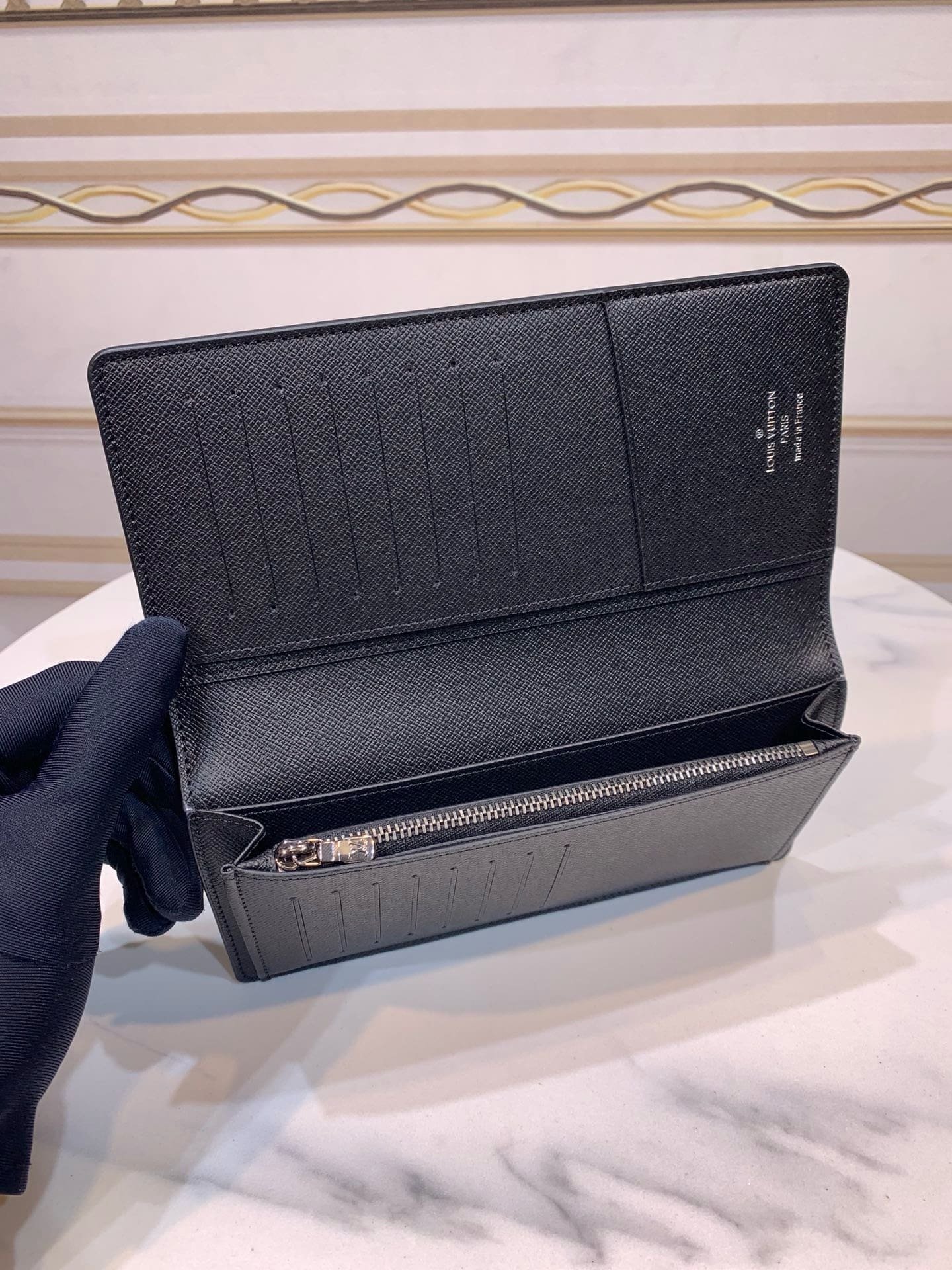 L0vis Vvtt0n M61697 Brazza Wallet