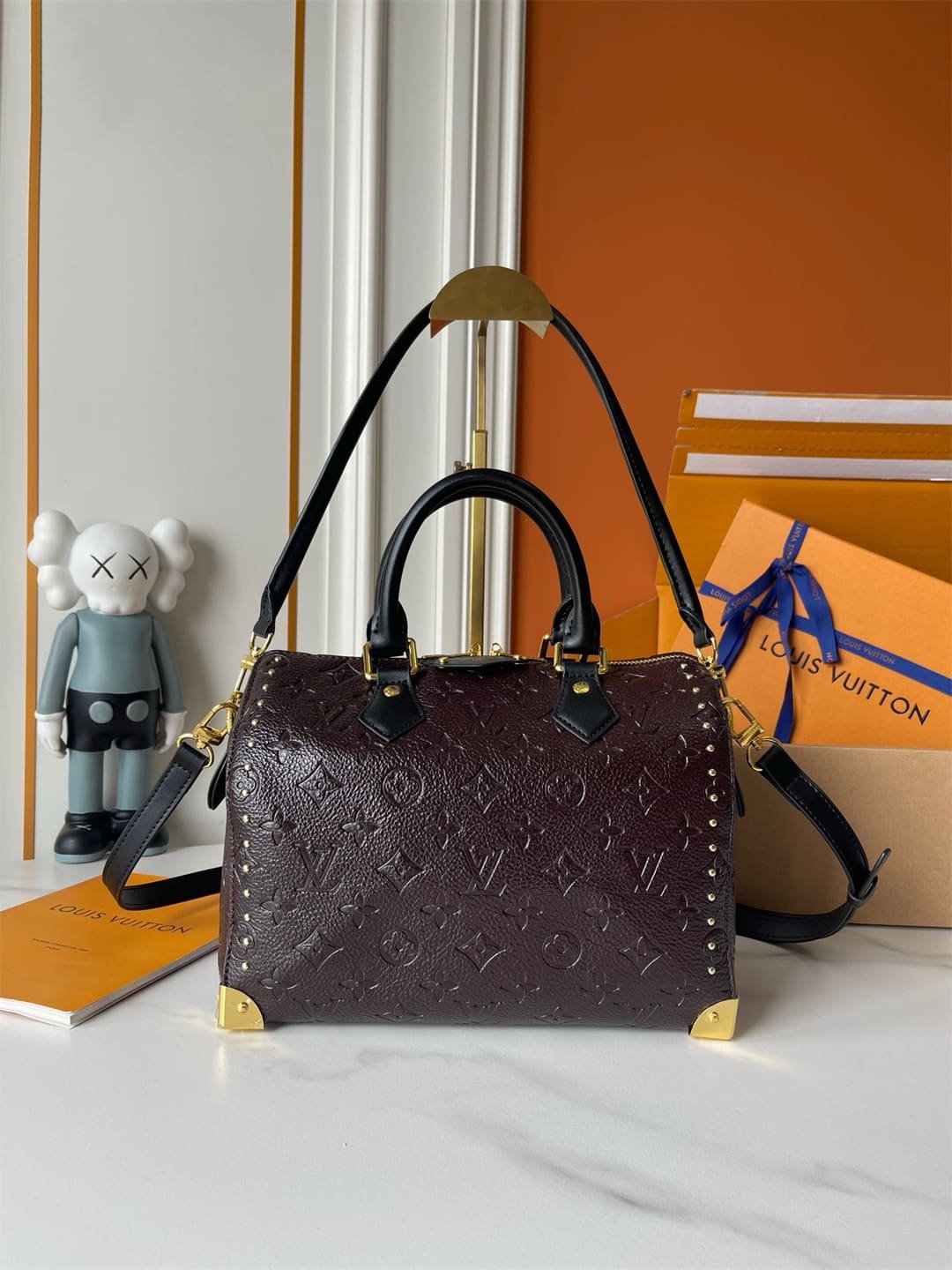 L0vis Vvtt0n M26392 Speedy Trunk 25