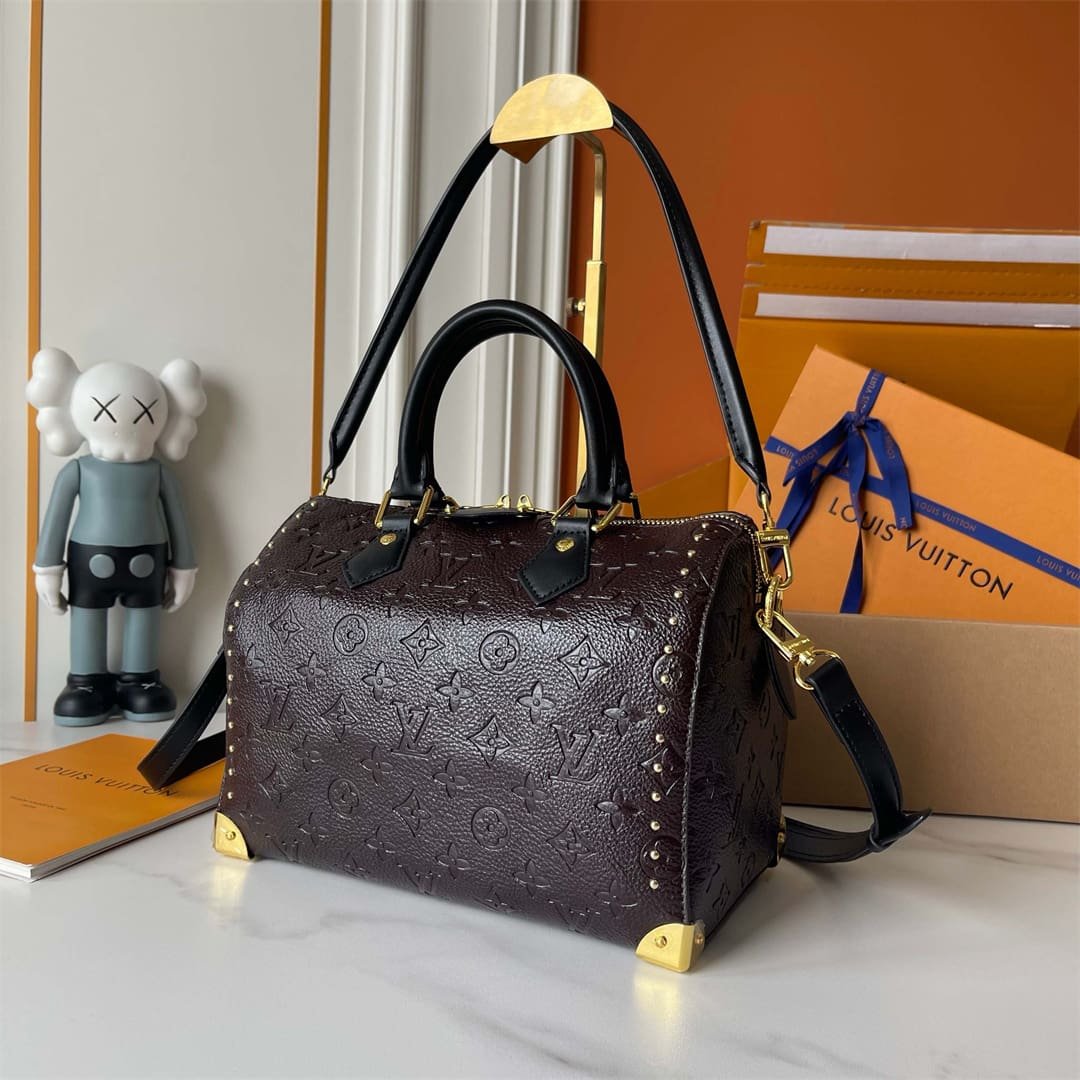 L0vis Vvtt0n M26392 Speedy Trunk 25