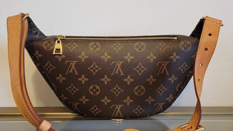 L0vis Vvtt0n Monogram Canvas Bumbag MM M43644