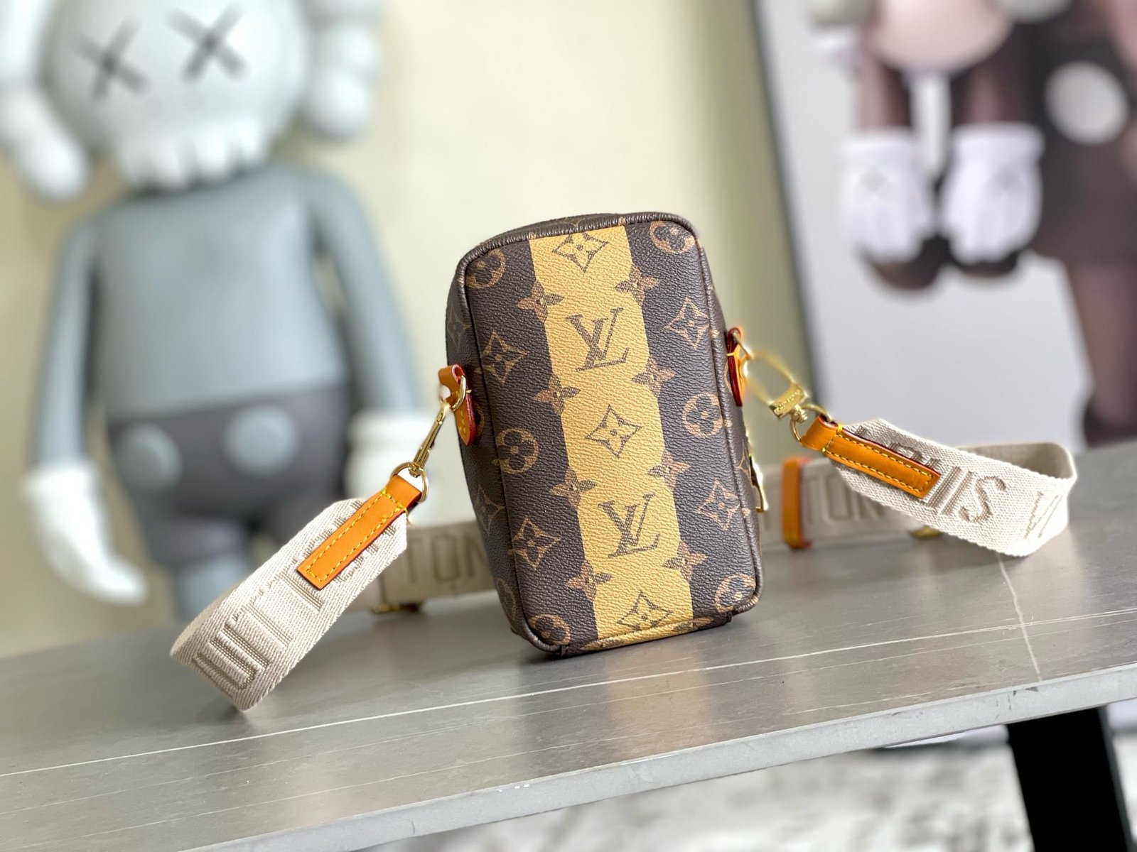 L0vis Vvtt0n M81005 FLAP DOUBLE PHONE BAG