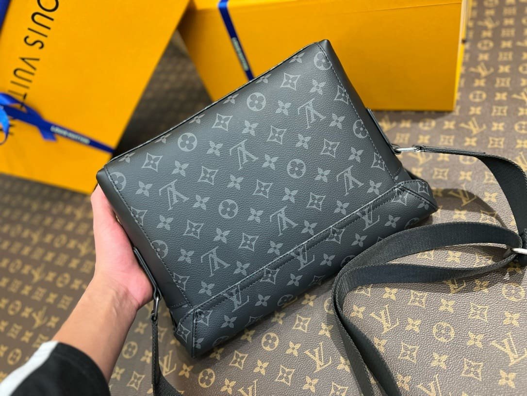 L0vis Vvtt0n Messenger PM Voyager M40511