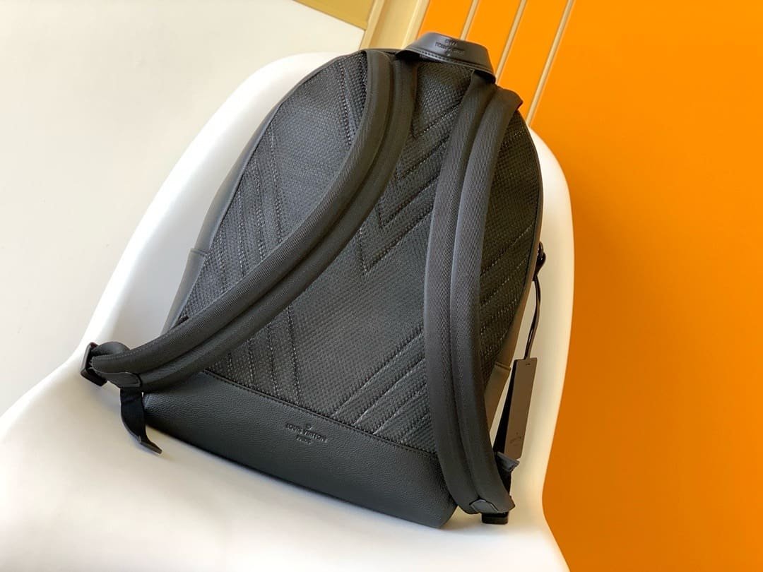 L0vis Vvtt0n M57079 TAKEOFF Backpack