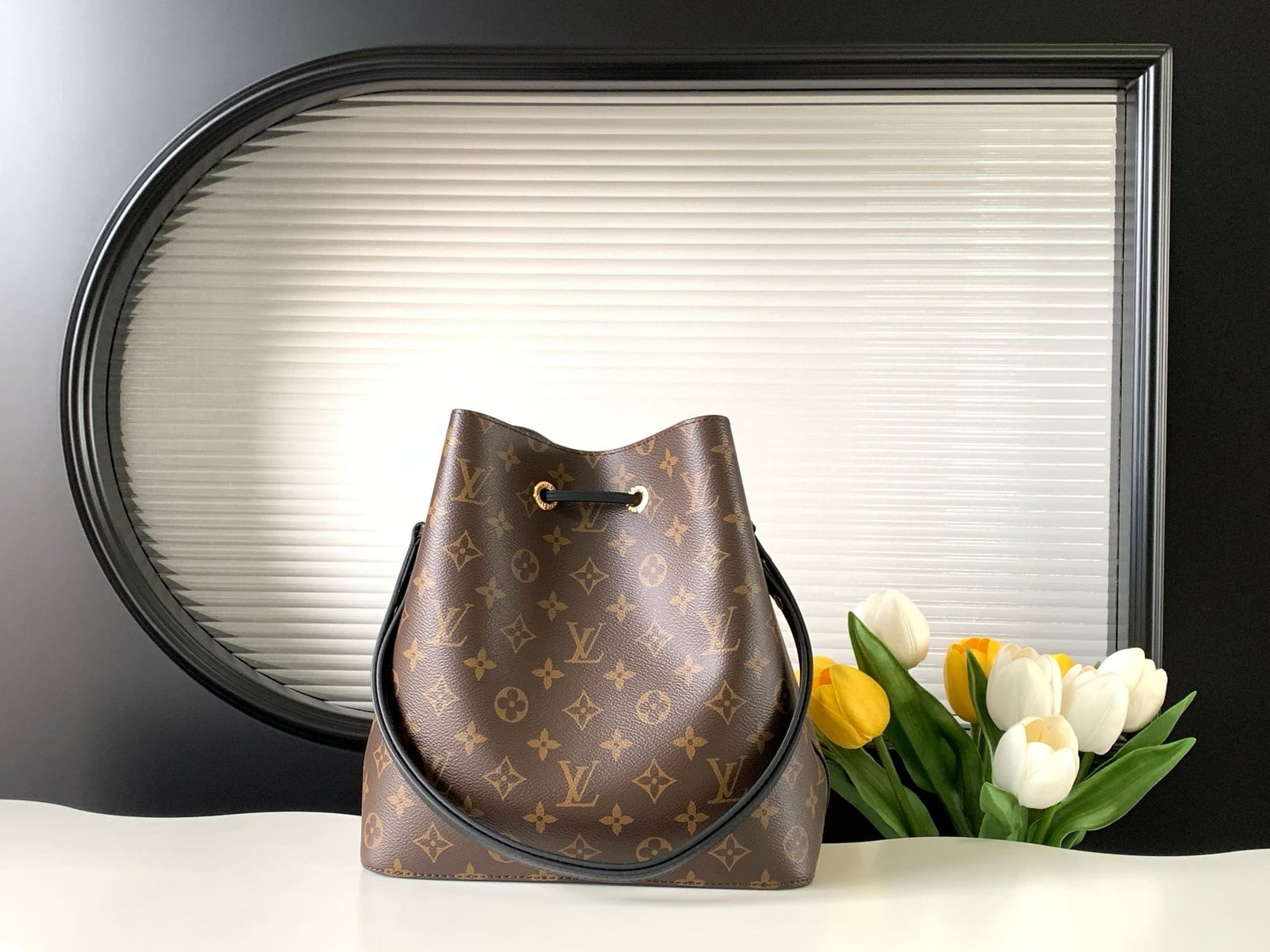 L0vis Vvtt0n M44020 NéoNoé MM